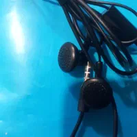 دو عدد هندزفری نو|لوازم جانبی موبایل و تبلت|شاهین‌شهر, حاجی آباد|دیوار