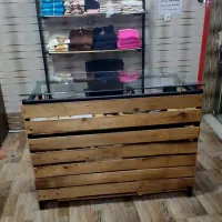 میزپیشخوان و ویترین رگال|فروشگاه و مغازه|رشت, معلولین|دیوار