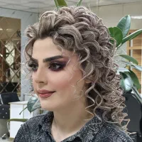 میکاپ و شنیون همراه عروس