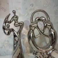 یک جفت مجسمه نقره ای