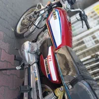 موتور سیکلت ۲۰۰نیکتاز