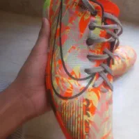 کفش فوتسال.  کفش