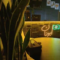 استخدام نیروی کار فست فود ( اشپزخونه و سالن)