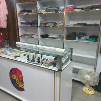 قفسه و میز و پیشخوان و رگال