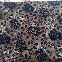 پارچه چادری گل مخمل