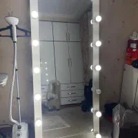 ایینه ی قدی