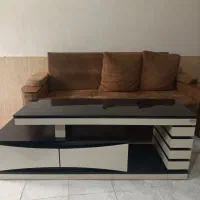 میز تلویزیون تمیز و شیک