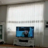 پرده همرا با یالان قهوه ای