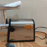 چرخ گوشت کنوود مدل kmg 2010 دست دوم در حد نو