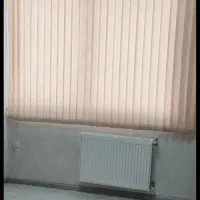 پرده عمودی کرم روشن با چوب پرده|پرده، رانر، رومیزی|شیراز, شهرک فرزانگان|دیوار