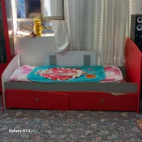 تخت|تخت و سرویس خواب|یزد, |دیوار