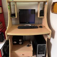 میز کامپیوتر