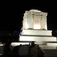 سنگ کاری و کاشی کاری