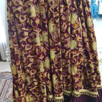 لباس محلی ابریشم زرشکی