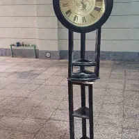 ساعت ایستاده