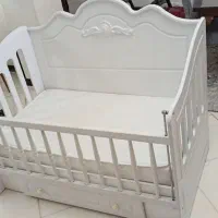 تخت و تشک کودک و نو جوان تمام mdf در حد نو