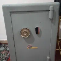 گاوصندوق قدیمی باارزش