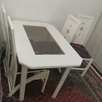 میز ناهارخوری چهار نفره