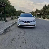 ام جی ۳۶۰