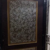 درب چوبی با چهار چوب