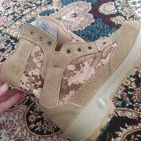 پوتین|کیف، کفش، کمربند|پرند, فاز ۵|دیوار