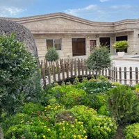 اجاره باغ ویلا اصفهانک استخر اب گرم|اجارهٔ کوتاهمدت ویلا و باغ|اصفهان, آبشار|دیوار