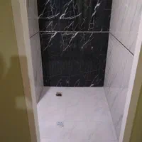 کاشی کاری و سرامیک کاری،رفع نم،چسبی .بین کابینتی|خدمات پیشه و مهارت|اسلام‌شهر, شهرک قائمیه|دیوار