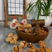 گردو شکن طرح چوب