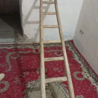 نردبان چوبی