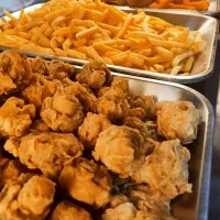 آشپزوفروشنده سوخاری کیلویی.آشپز آقا.فروشنده خانم