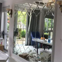 آیینه دکوراتیو نیزه ای