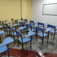 صندلی محصلی|صندلی و نیمکت|قرچک, میرزائی جنوبی|دیوار