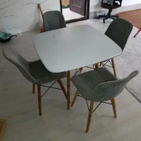 میز غذاخوری