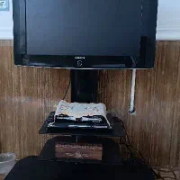 تلوزیون ال سی دی  سامسونگ ۳۲ اینچ اصل با میز