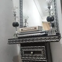میز و شمعدان