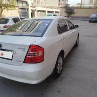 لیفان ۶۲۰ ـ ۱۸۰۰ مدل ۹۳|خودرو سواری و وانت|شیراز, قدوسی شرقی|دیوار
