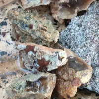 سنگ سوسنی و خرمایی|جواهرات|اردکان, |دیوار