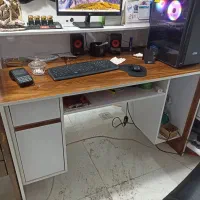 میز کامپیوتر