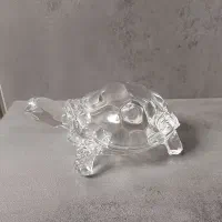 مجسمه کریستال