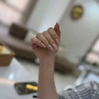 اموزش کاشت ناخن و خدمات در چناران بهشتی ۱۱