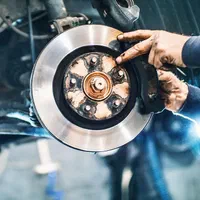 مکانیک سیار ترمز کلاچ خودرو تعمیرکار