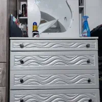 کمد لباسی و کمد ارایشی در حد نو