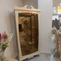 ویترین رنگ صدفی