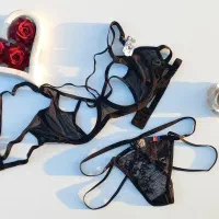 لباس زیر زنانه