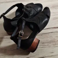 کفش تابستانی تمام چرم.سایز ۳۹