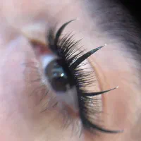 مژه|خدمات آرایشگری و زیبایی|رشت, لاکانی|دیوار