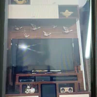 میز تلویزیون و باکس بالای تلویزیون