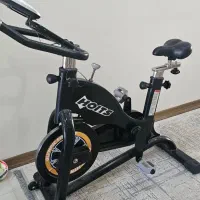 دوچرخه ثابت باشگاهی