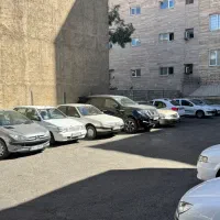 نگهبان پارکینگ عمومی