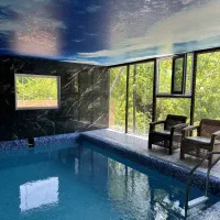 انواع کلبه های استخر دار کلبه معمولی و جکوزی دار|اجارهٔ کوتاه‌مدت ویلا و باغ|شیرگاه, |دیوار